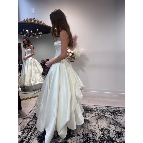 NWOT Madison James MJ1109 Fialma Satin Ball Gown Wedding Dress Strapless Corset - Picture 10 of 11